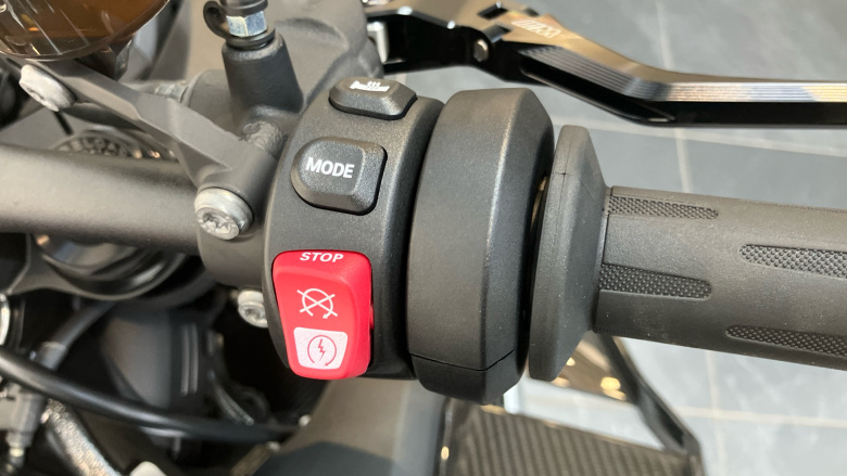 BMW M 1000 R (25MY)